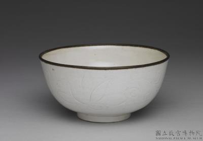 图片[2]-Bowl with impressed floral pattern in white glaze, Ding ware, Jin to Yuan dynasty, 12th-14th century-China Archive